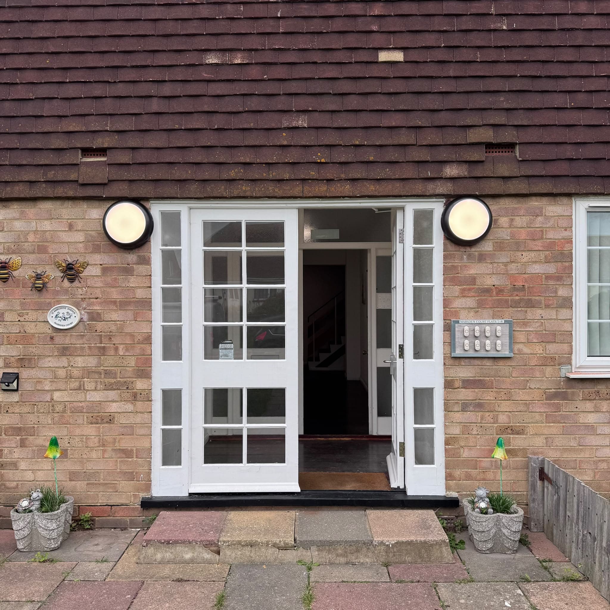 Evans All Electrical exterior entrance wall lights