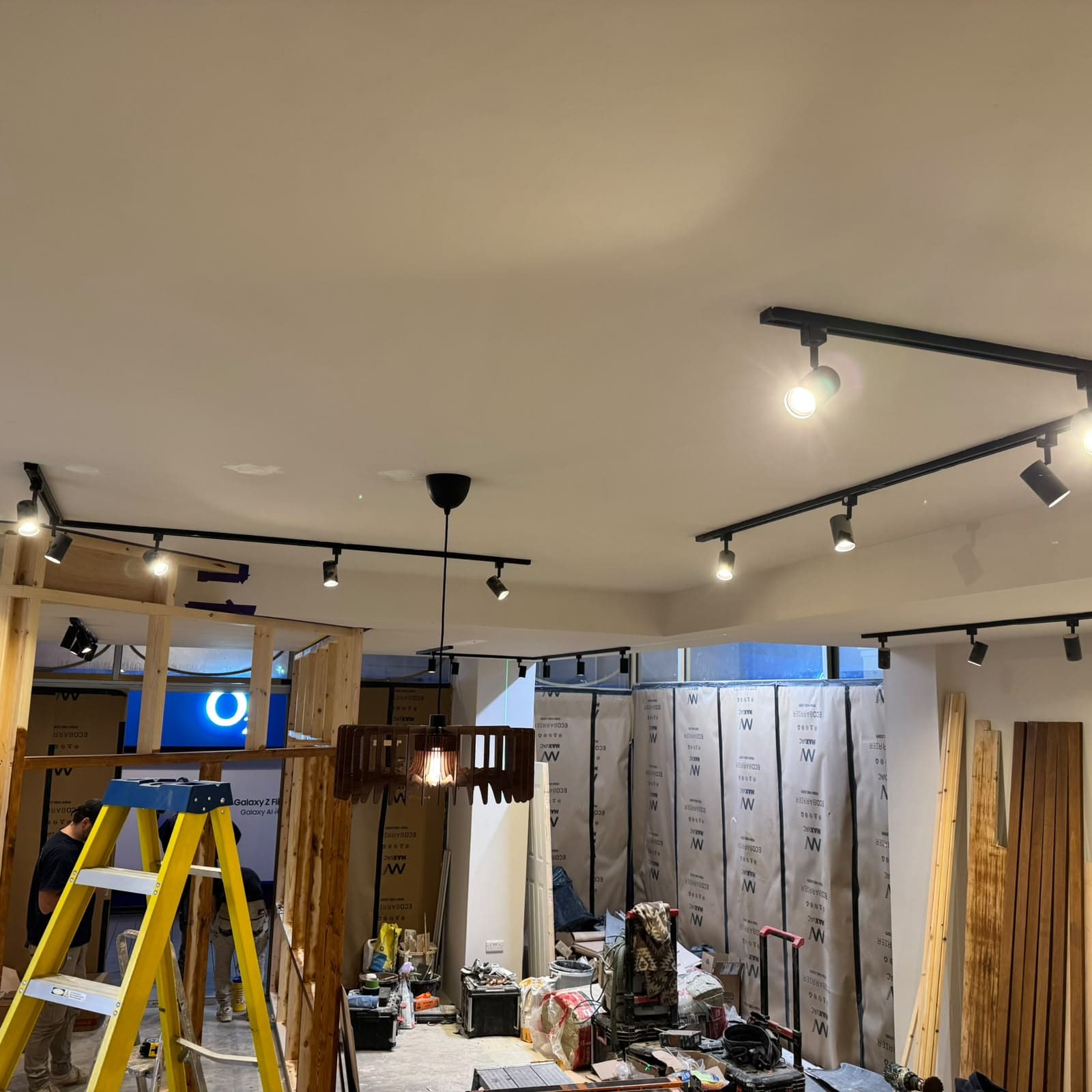 Evans All Electrical commercial interior track lighting